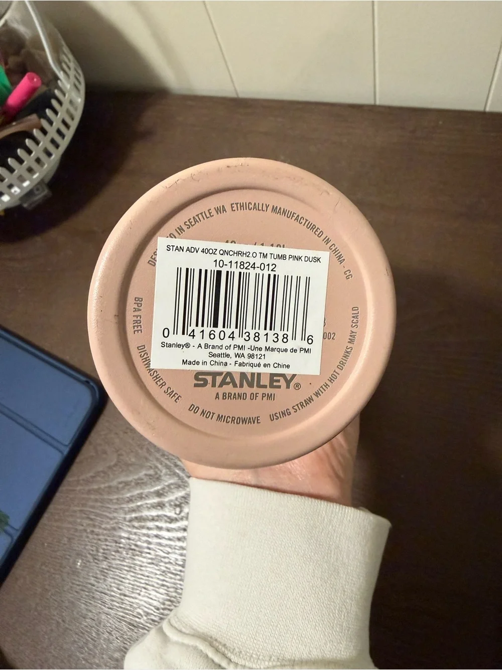 Stanley Powder Pink Insulated Travel Tumbler with Handle and Straw - Picture 4 of 4